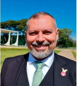 ADVOGADO FREDERICO CARVALHO – Especialista em Direito da Estética e Saúde, Direito Criminal, Tribunal do Júri, Direito Empresarial/ Sindical/ Associações, Direito de Família, Constelação Familiar e Jurídica, Perito Judicial, Inventários